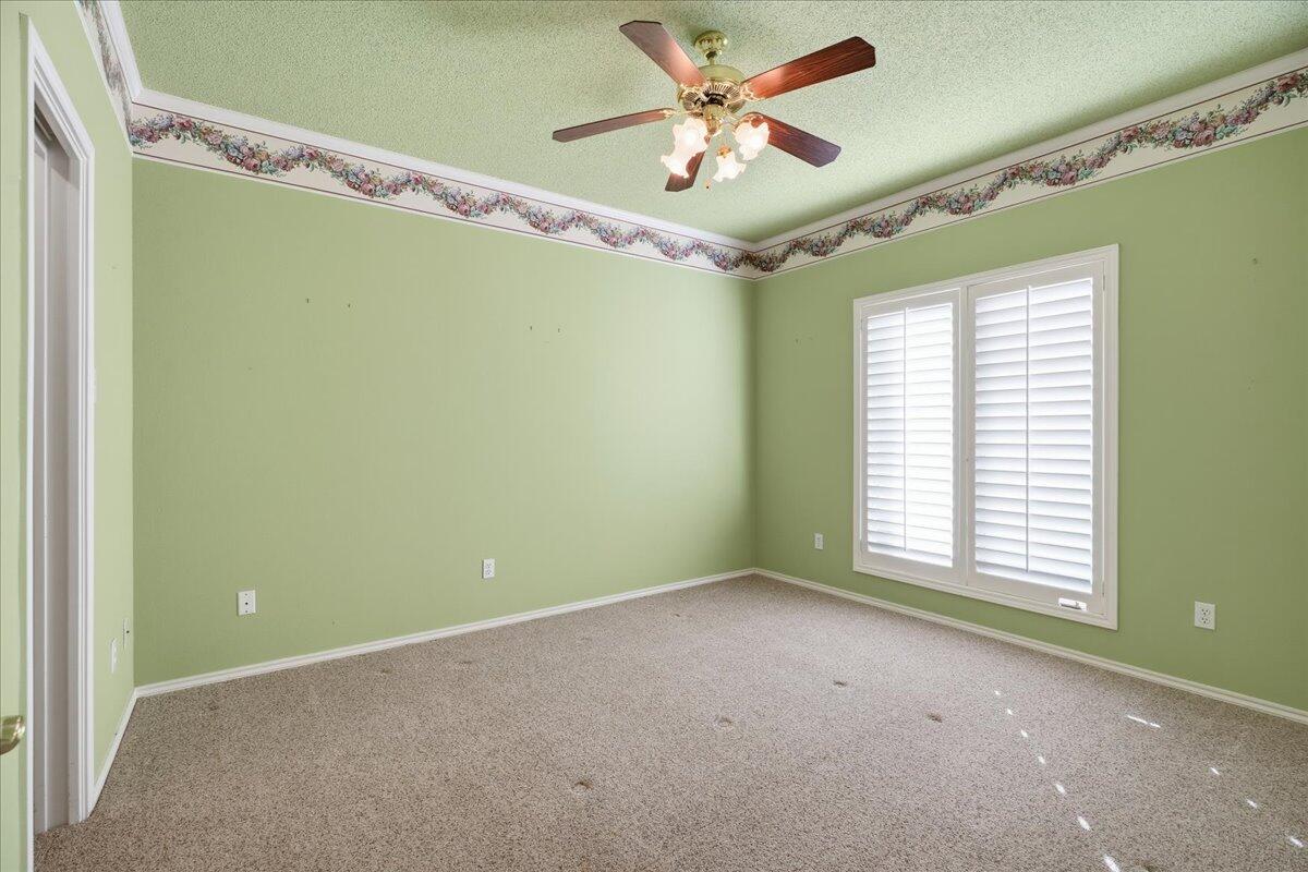 1703 E Casa Linda Lane