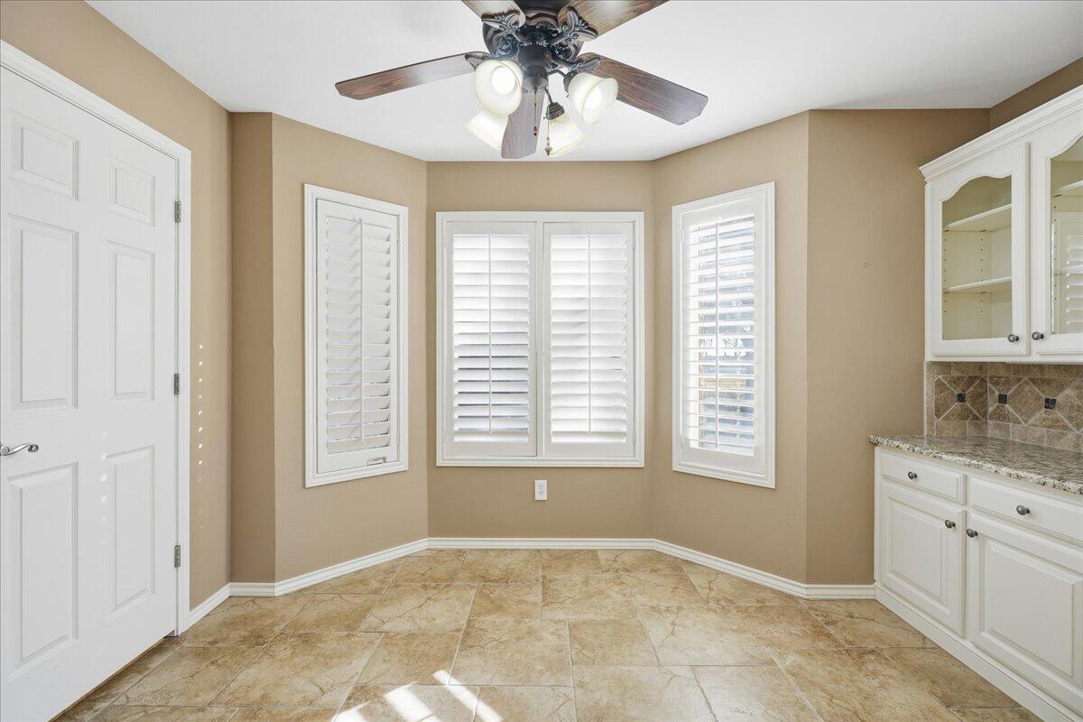 1703 E Casa Linda Lane