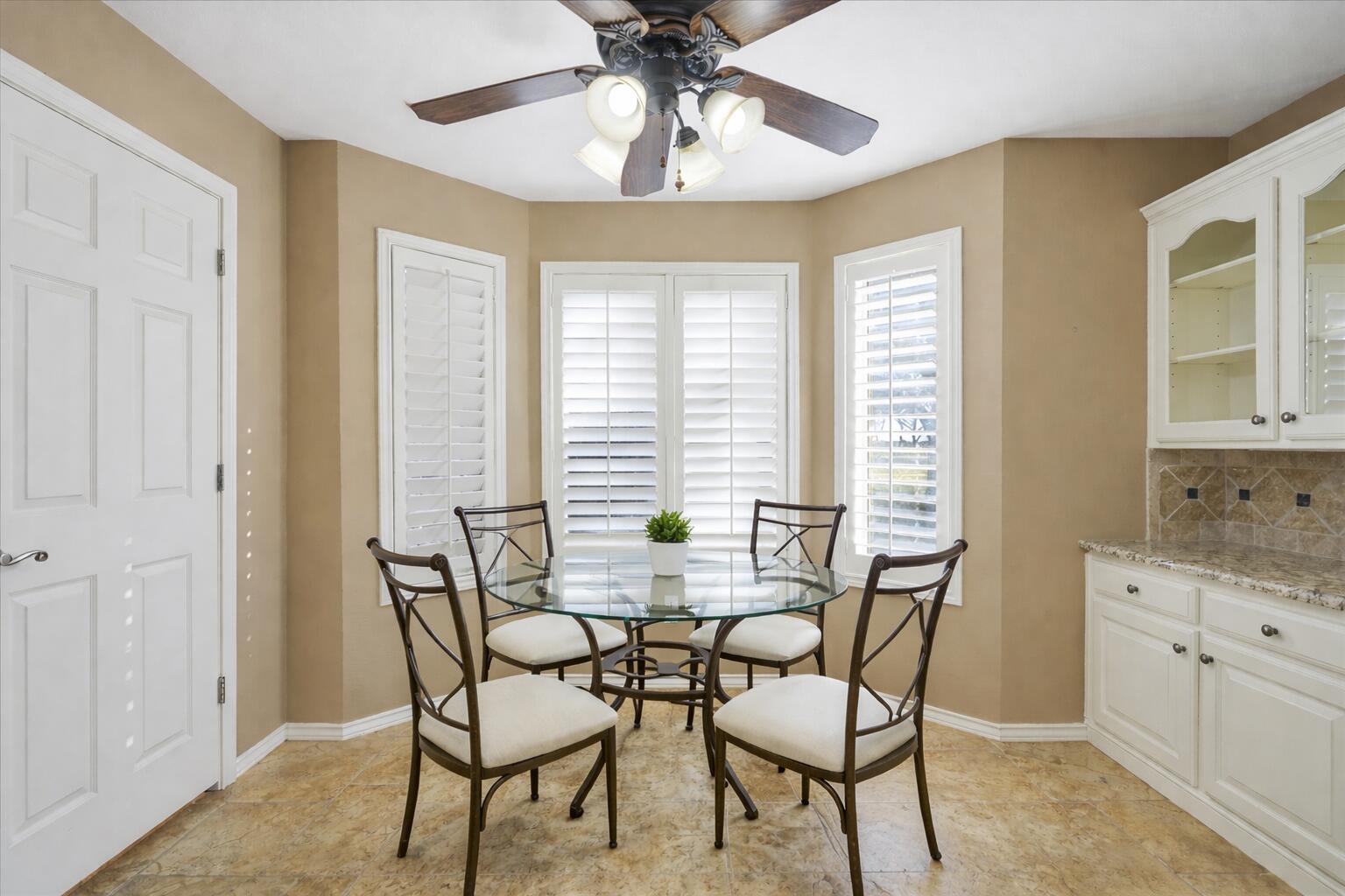 1703 E Casa Linda Lane