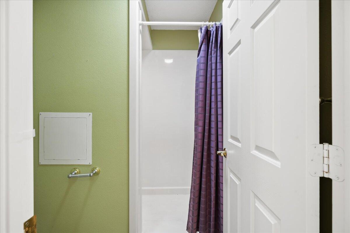 1703 E Casa Linda Lane