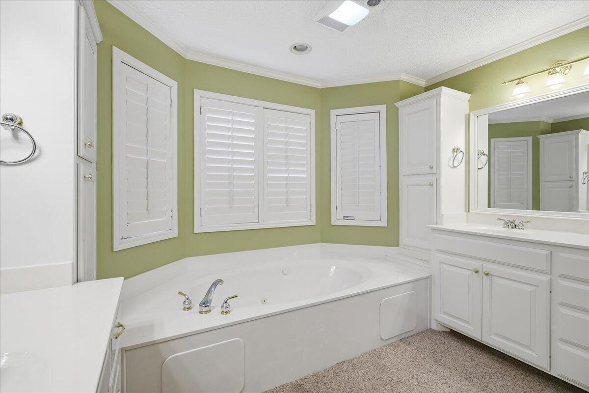 1703 E Casa Linda Lane