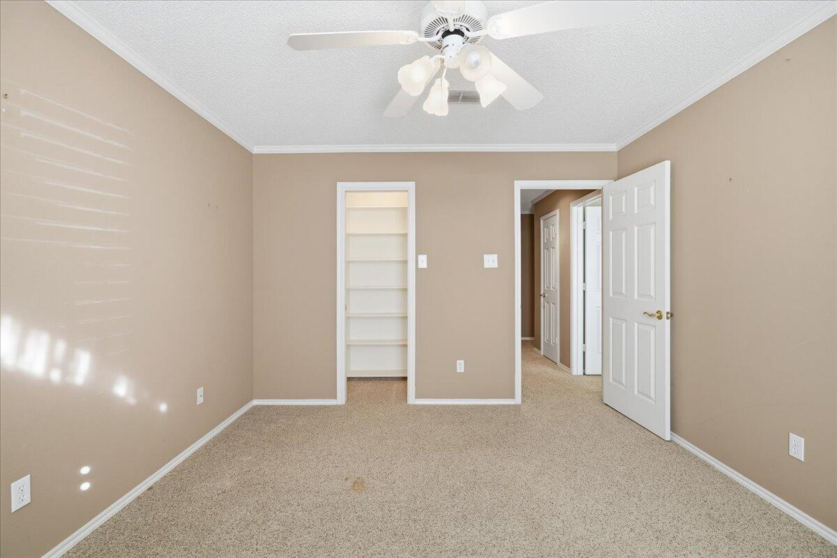 1703 E Casa Linda Lane