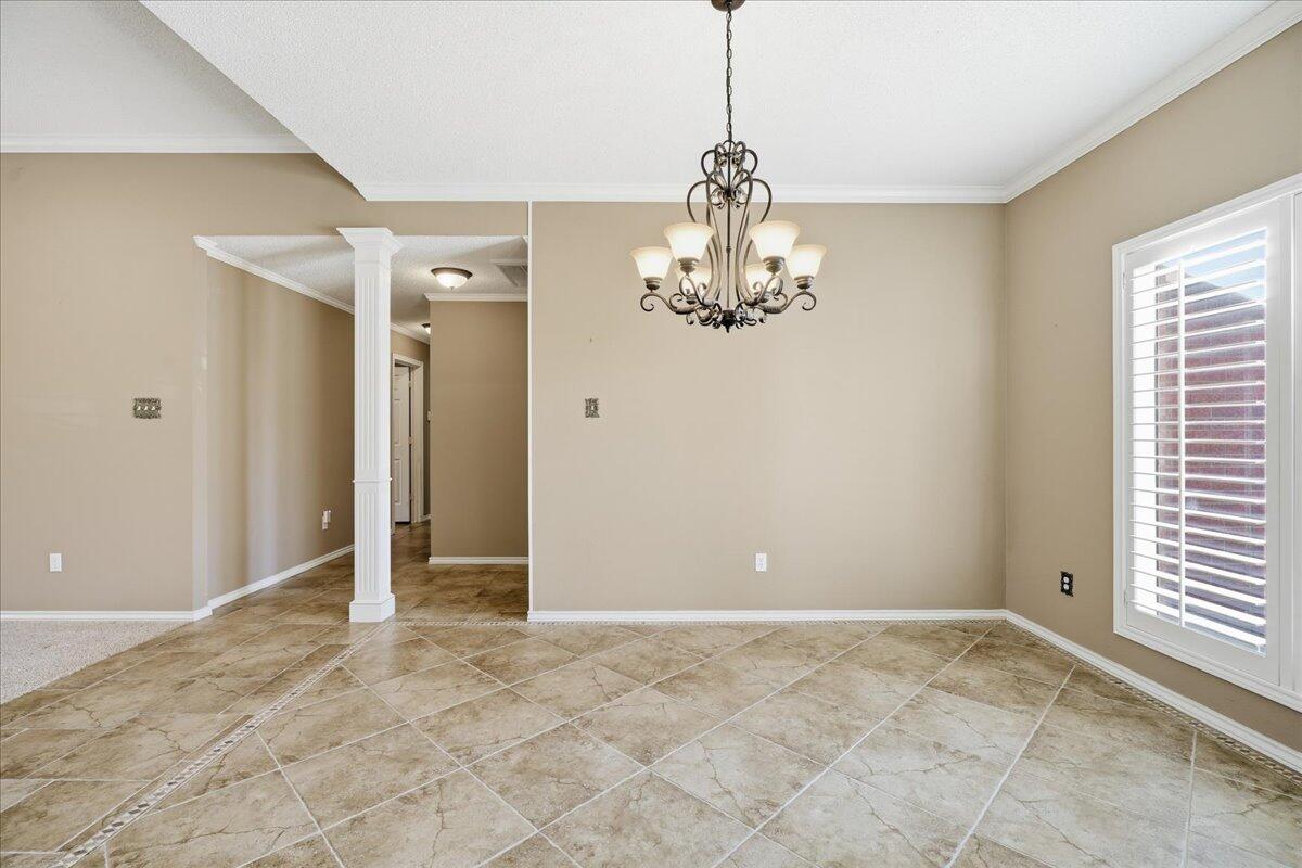 1703 E Casa Linda Lane