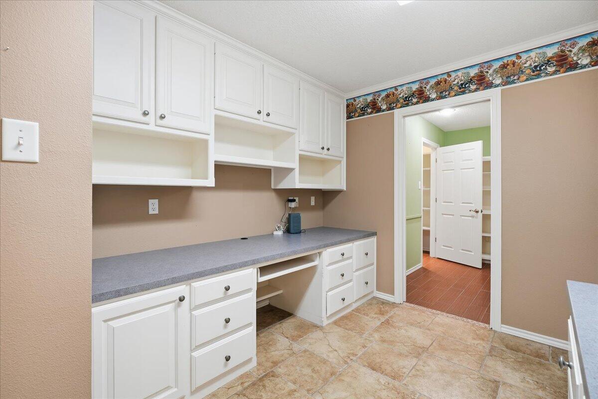 1703 E Casa Linda Lane