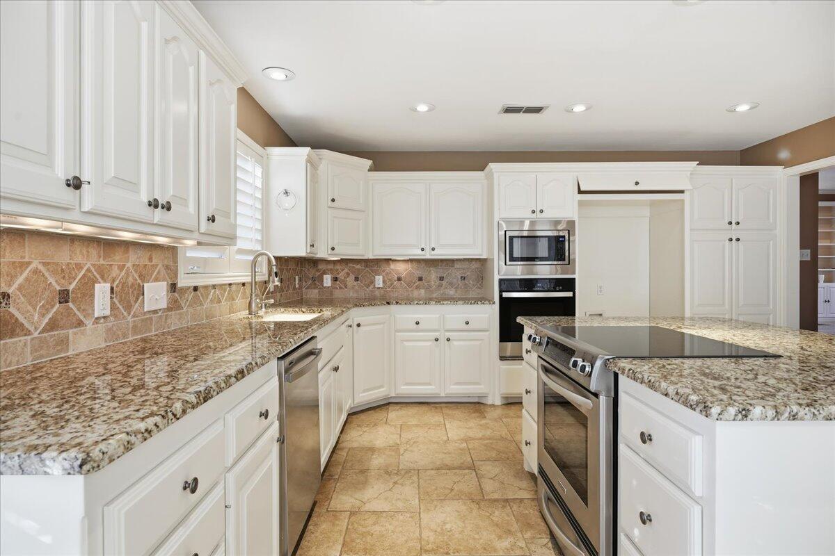 1703 E Casa Linda Lane