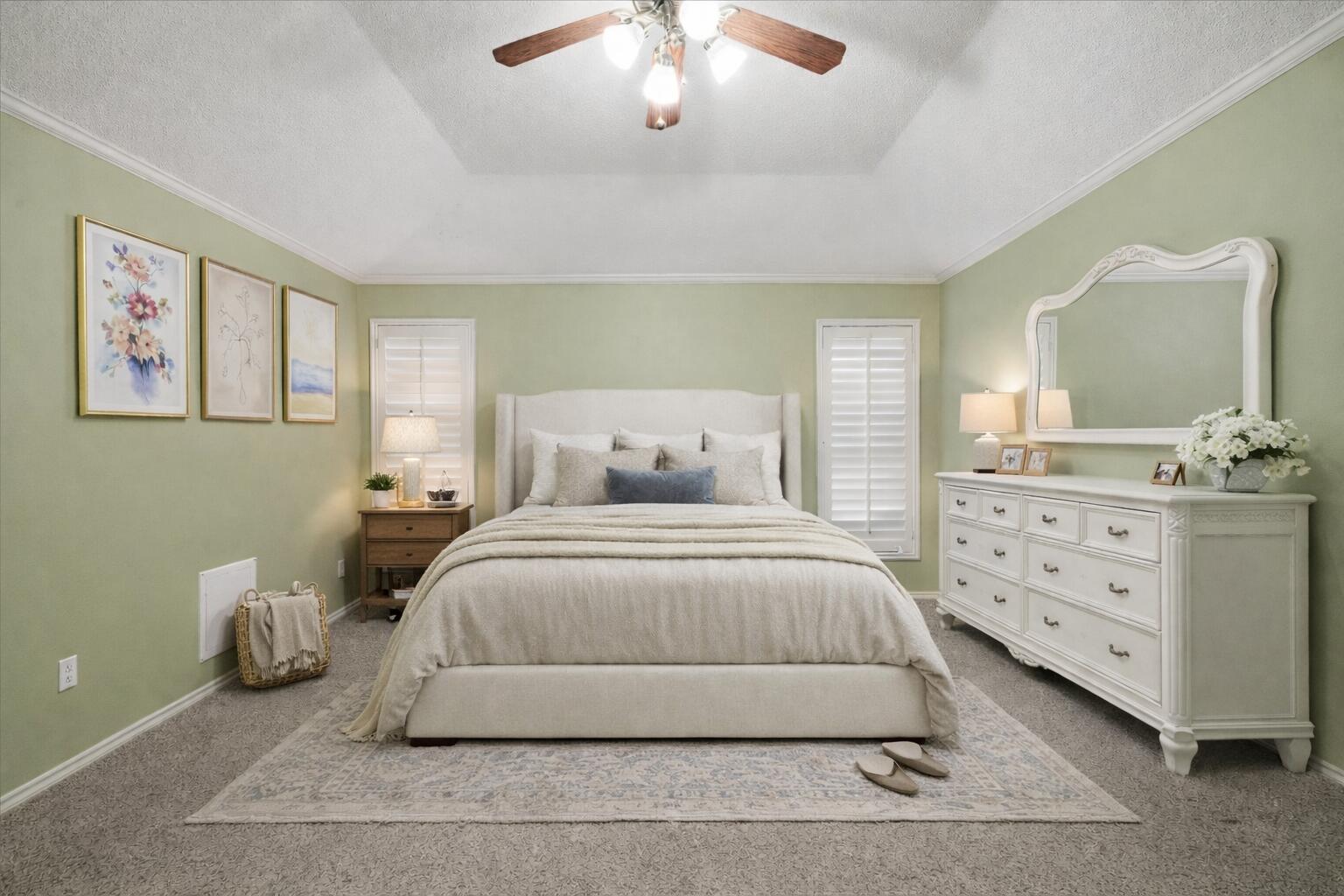 1703 E Casa Linda Lane