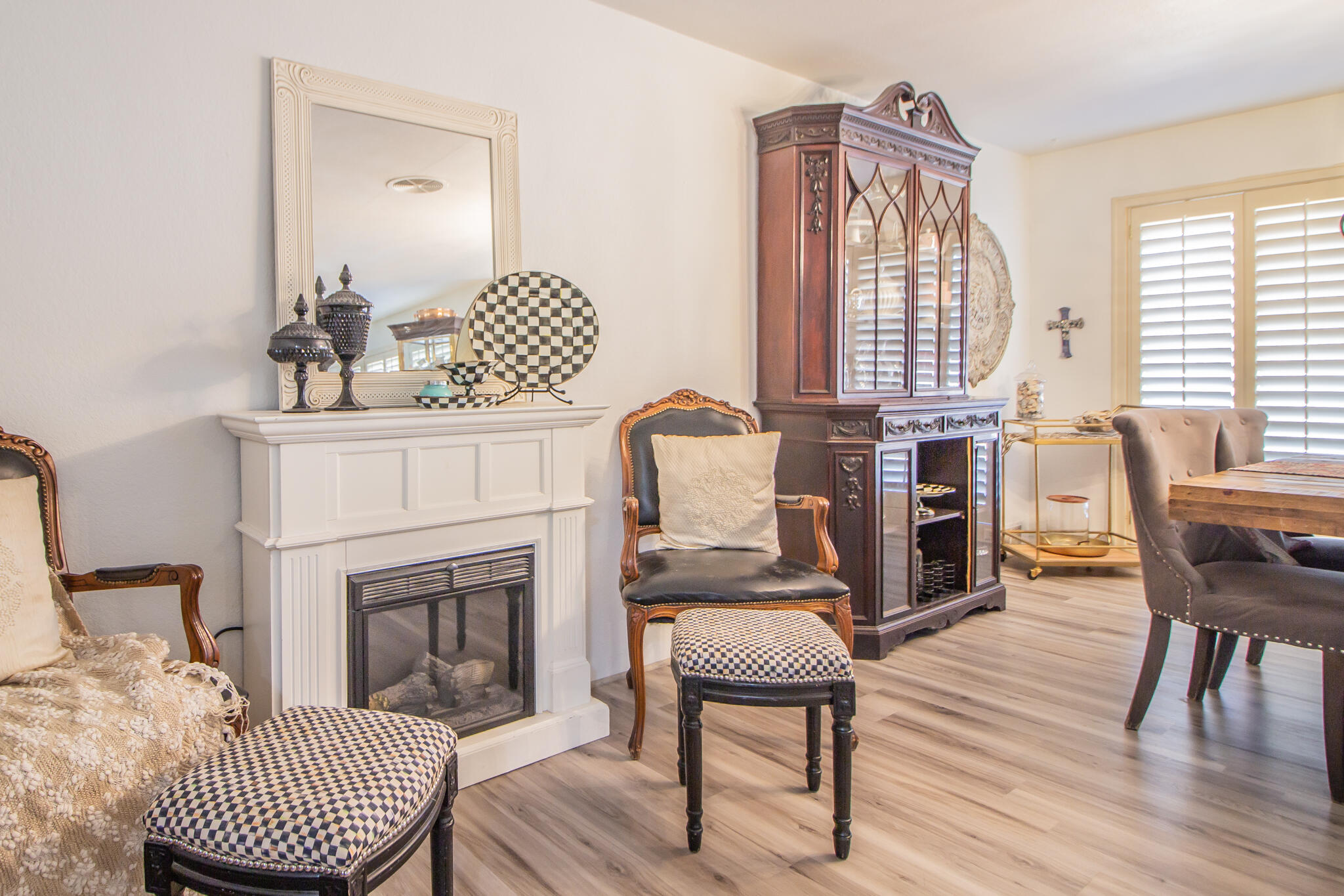 1301 E Buckley Street