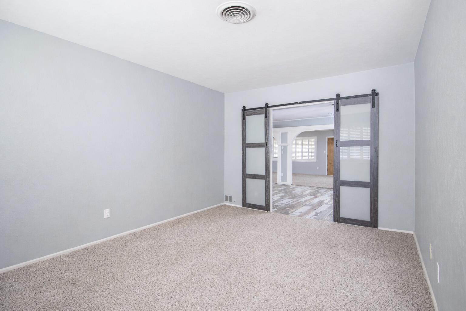 1603 E Reppto Street