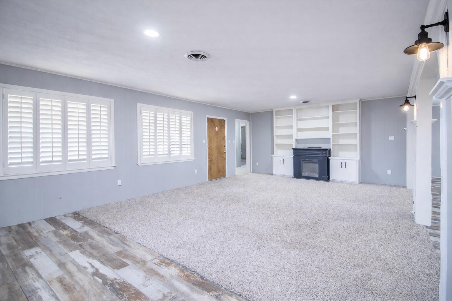 1603 E Reppto Street