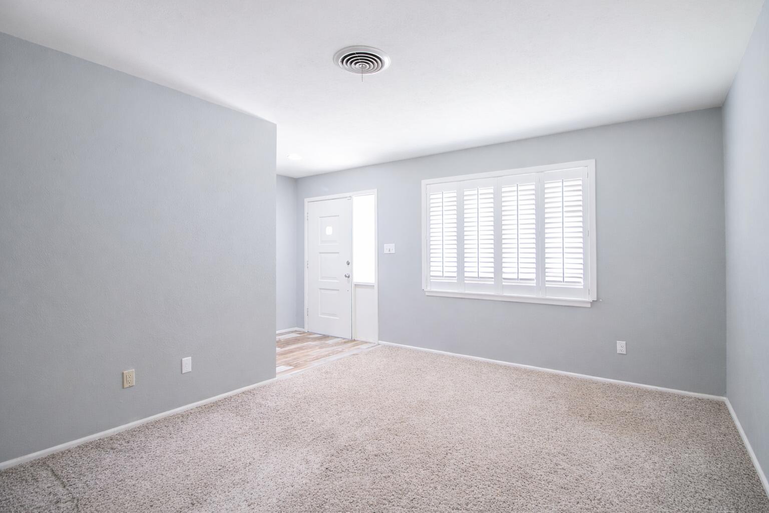 1603 E Reppto Street