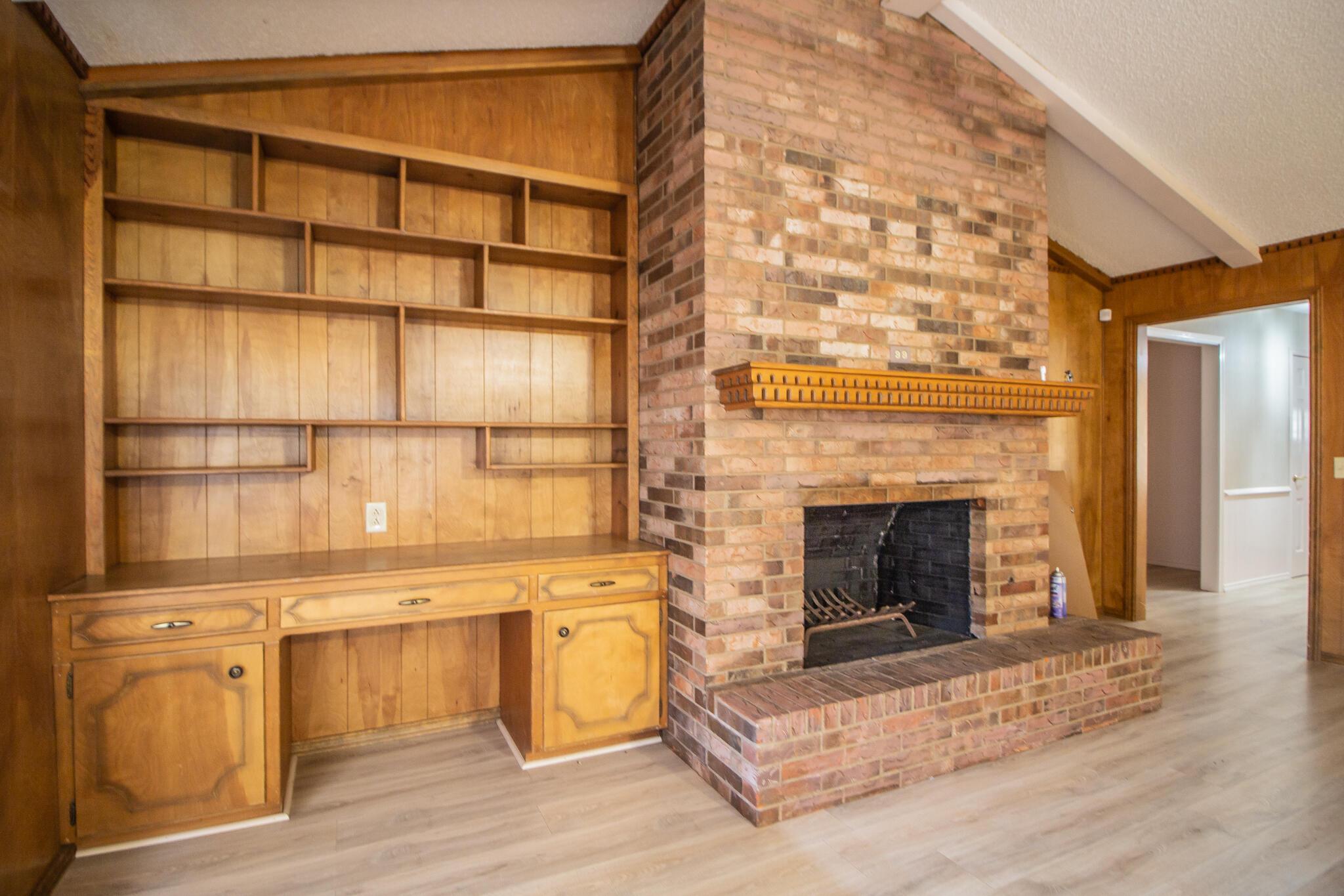 1803 E Buckley Street