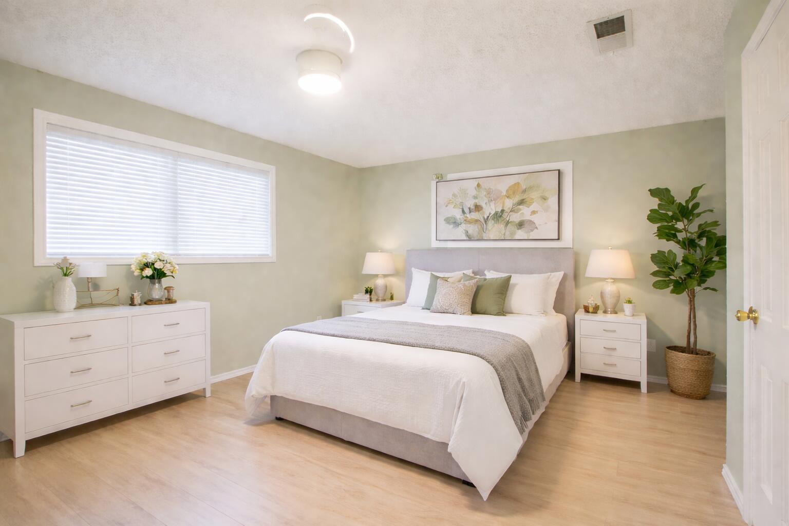 1803 E Buckley Street