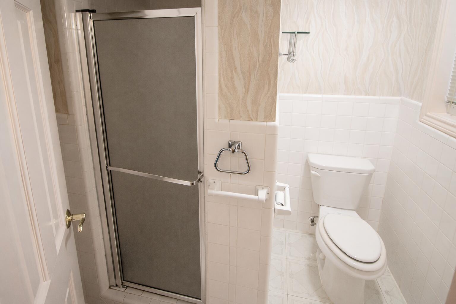 1803 E Buckley Street