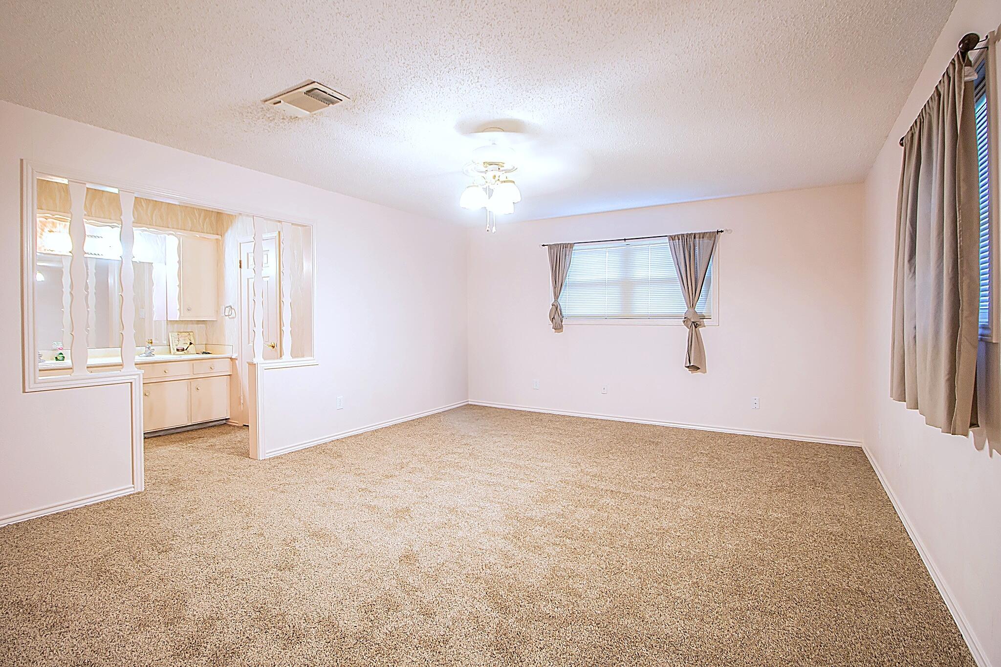 1803 E Buckley Street