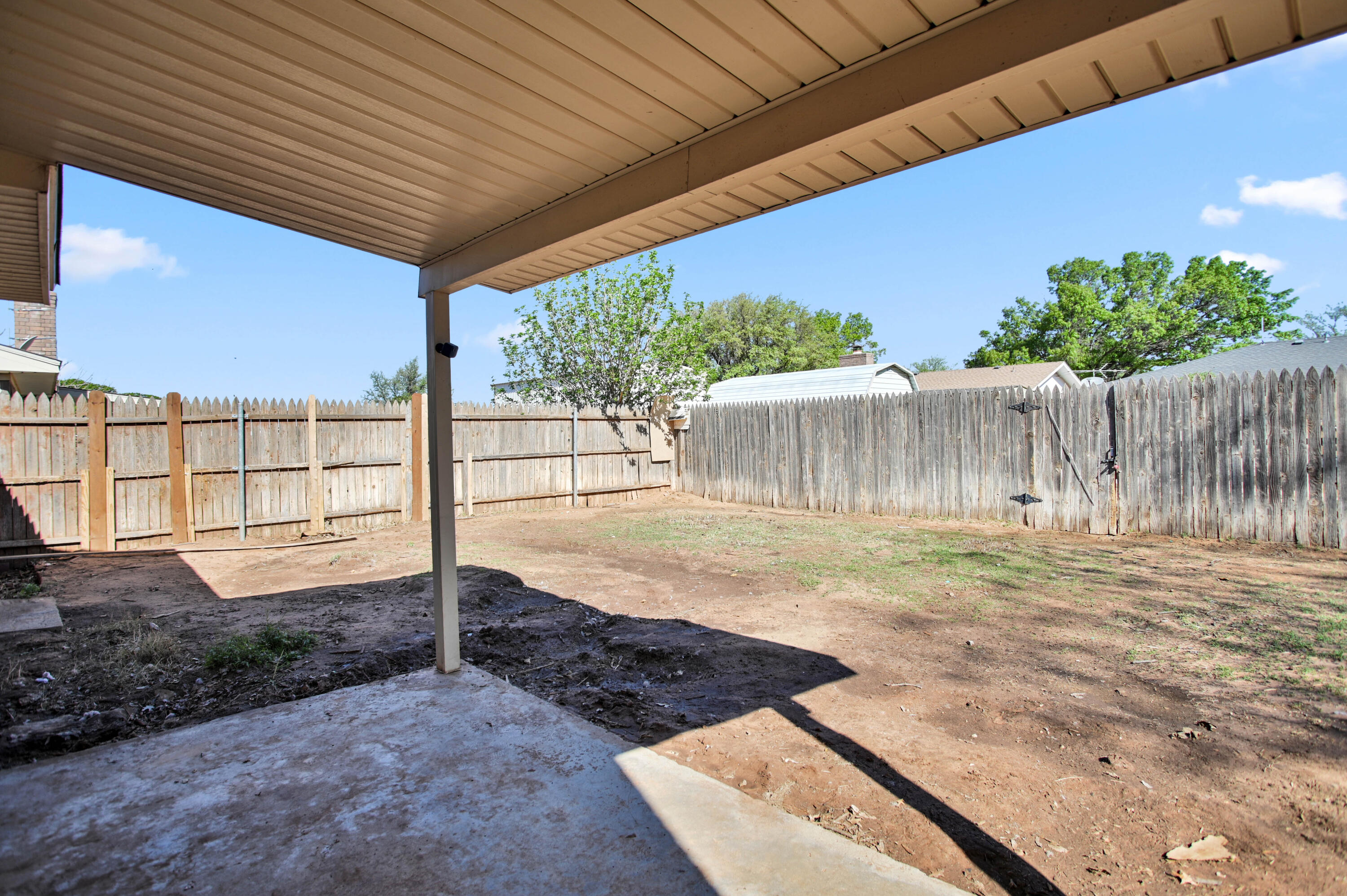 1303 E Waco Street