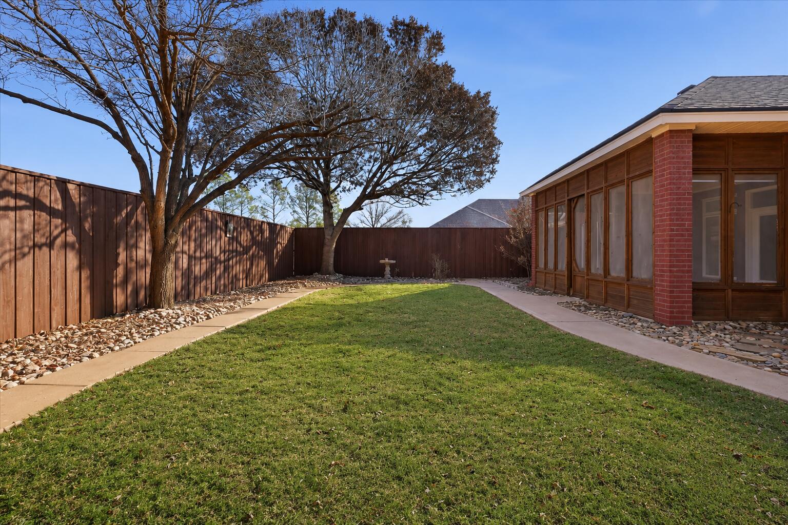 1703 E Casa Linda Lane