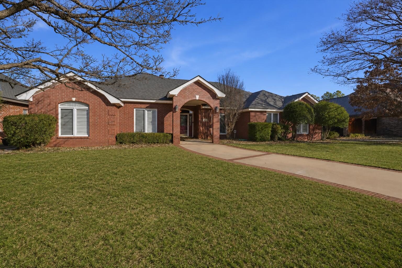1703 E Casa Linda Lane