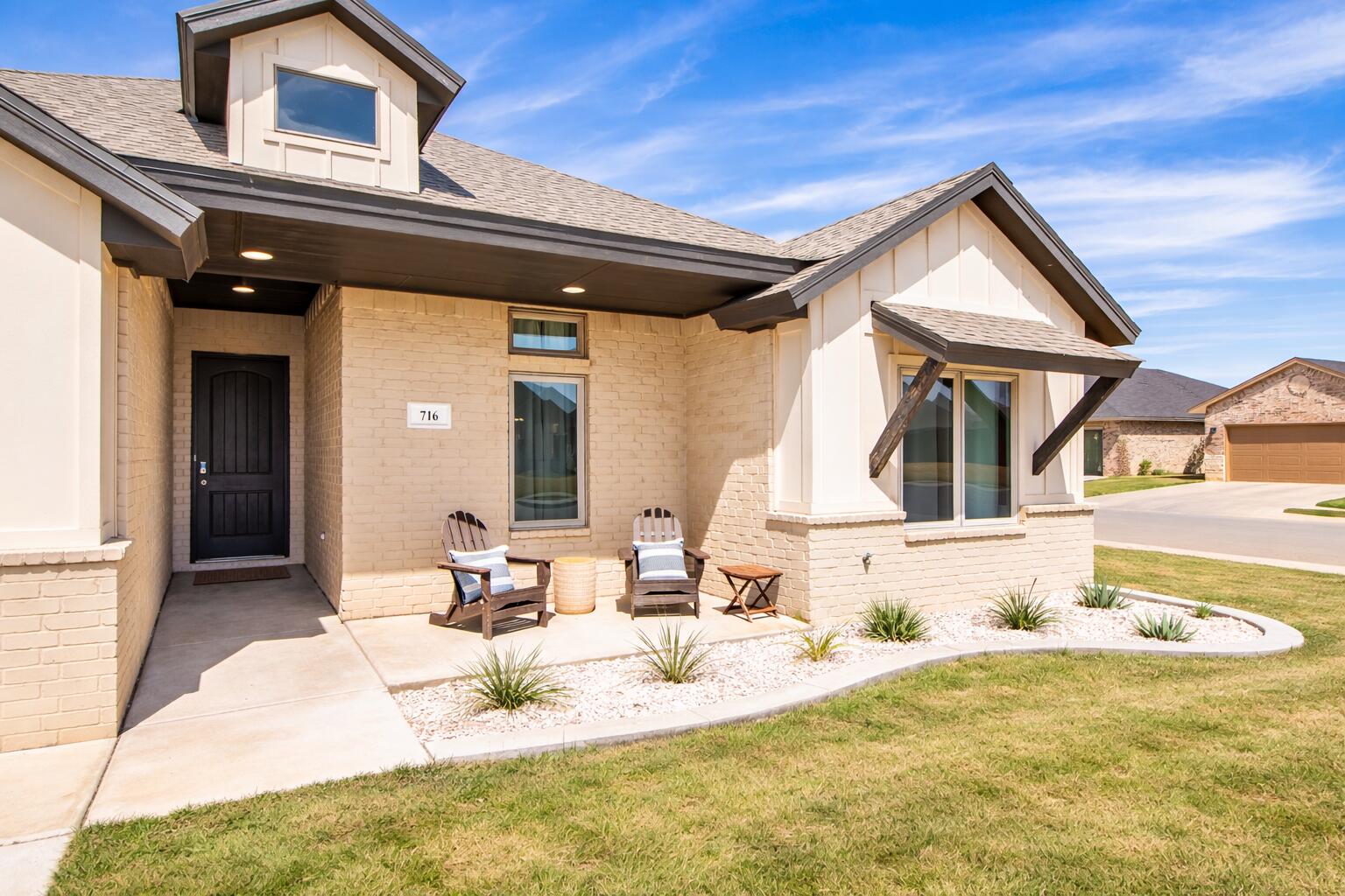 716 Ventoso Circle