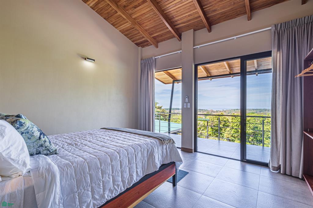 MK Residence Contemporary Oceanview Home