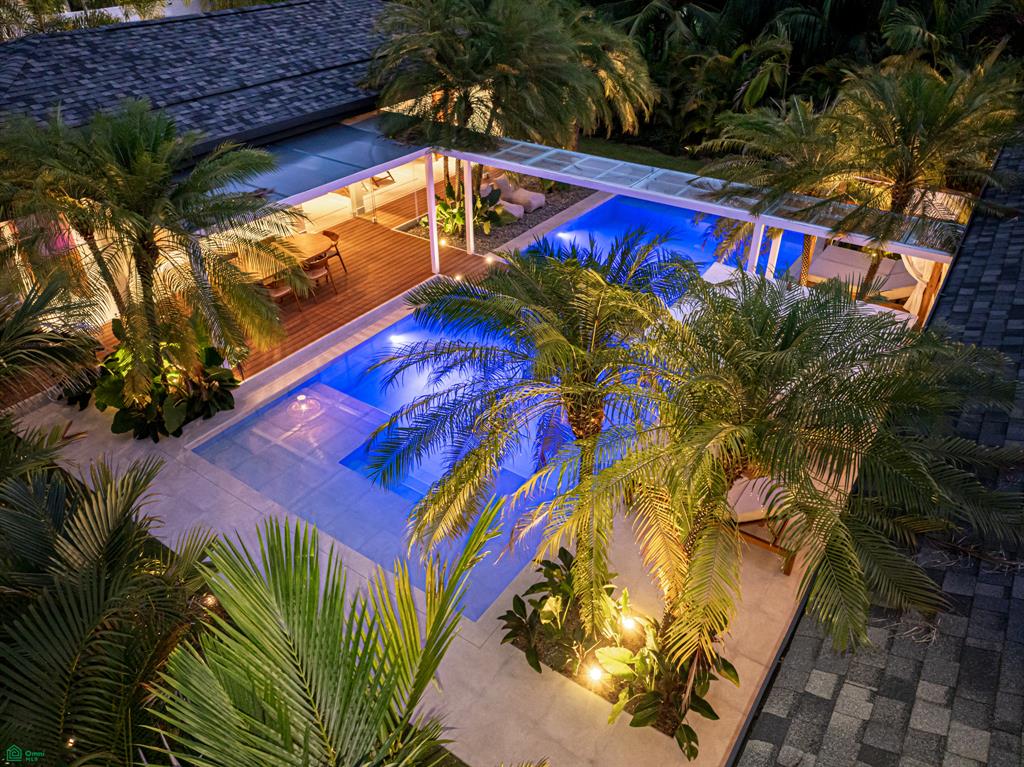 Casa Ohana – Comtemporary Luxury Villa, Steps from the Beach