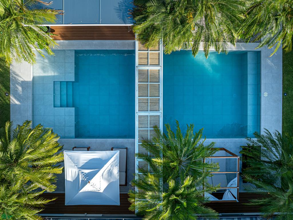 Casa Ohana – Comtemporary Luxury Villa, Steps from the Beach
