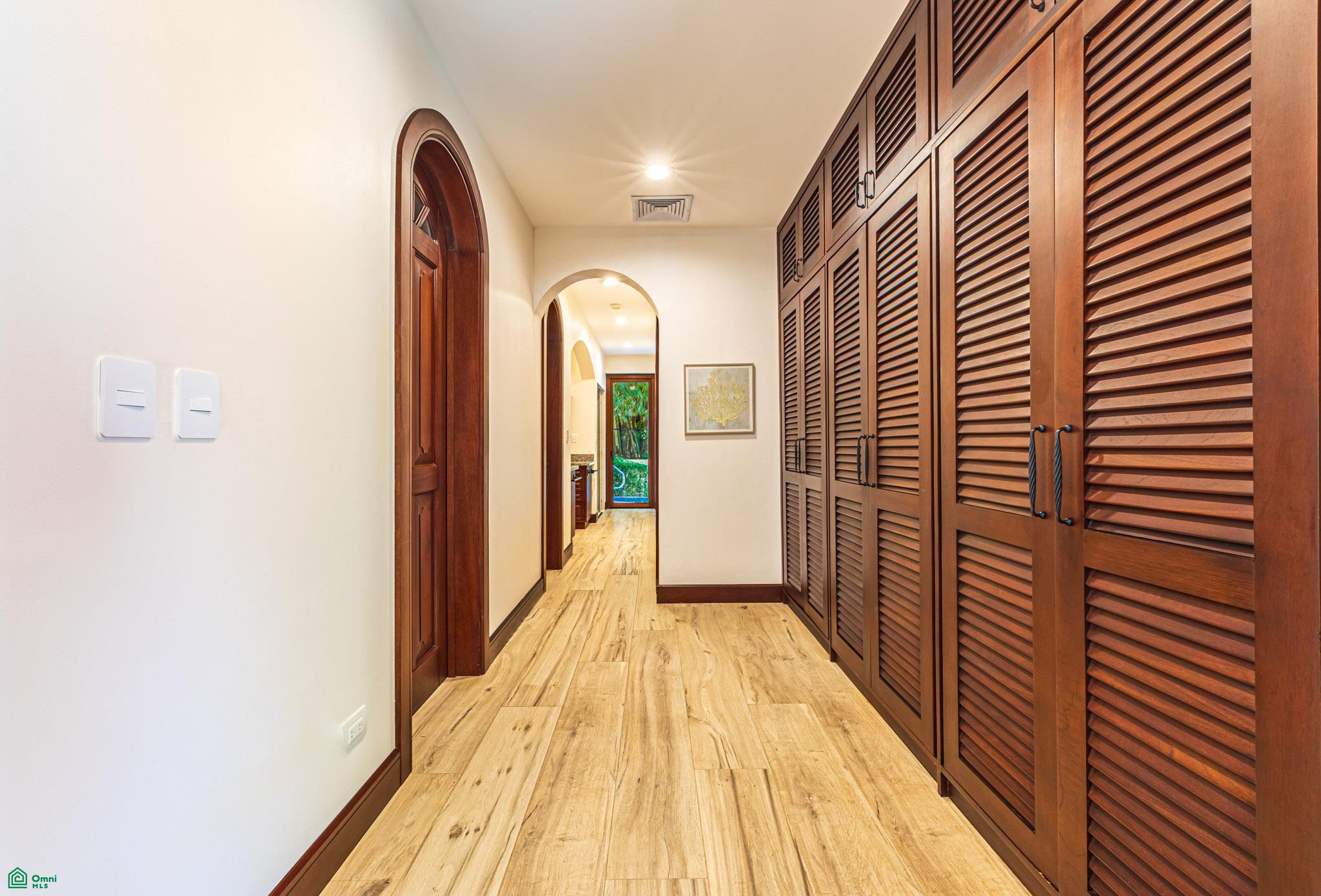 Nido Escondido Tropical Retreat