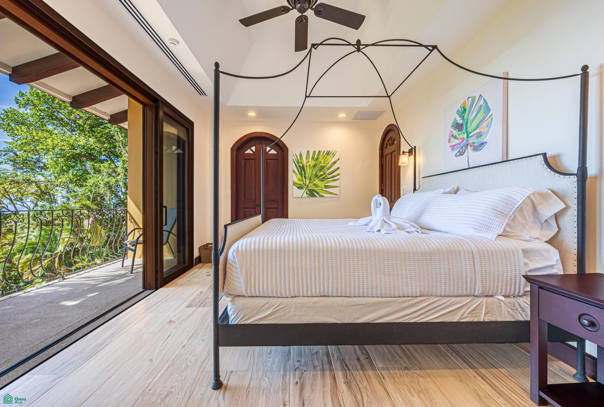 Nido Escondido Tropical Retreat