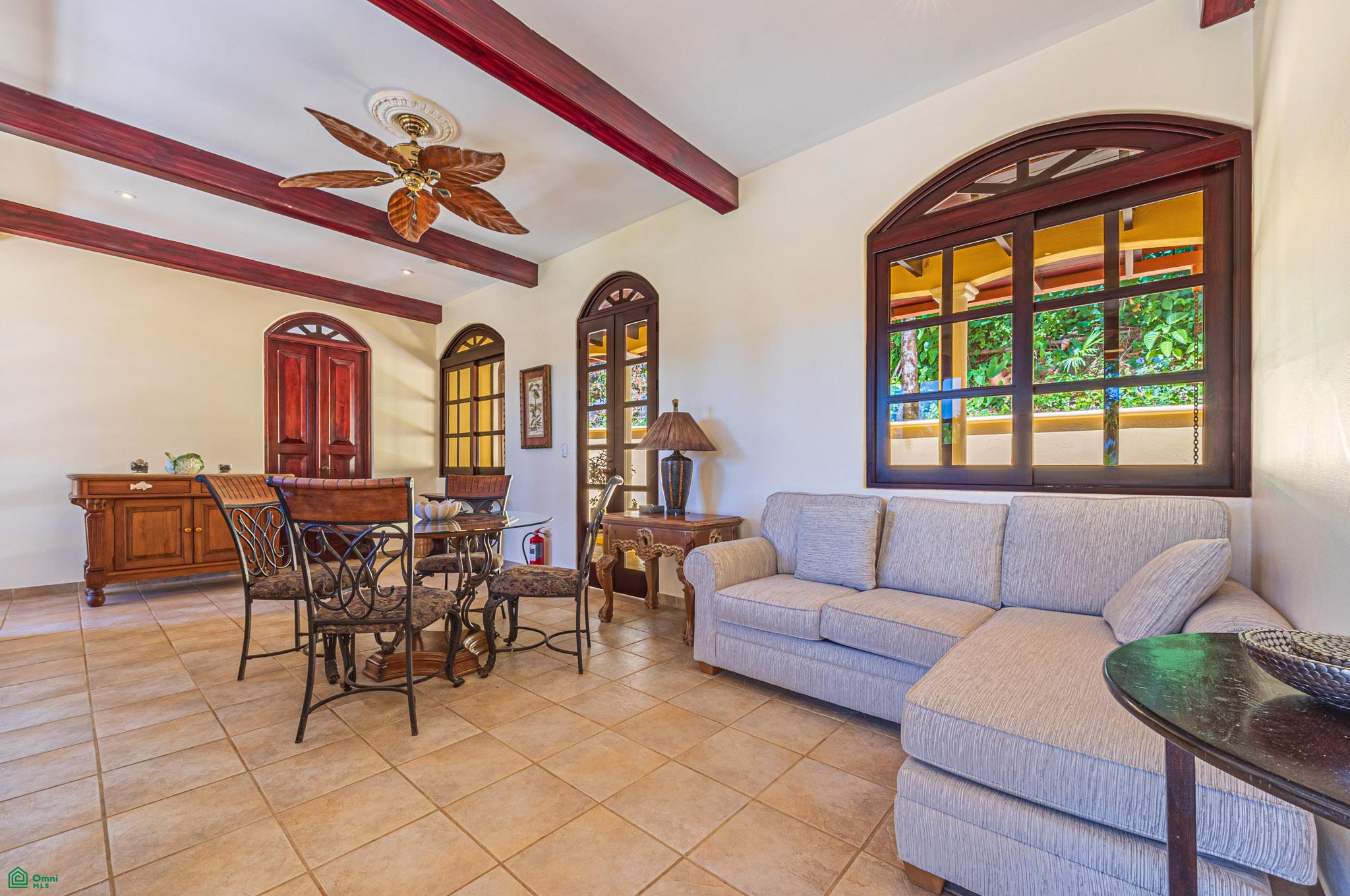 Nido Escondido Tropical Retreat