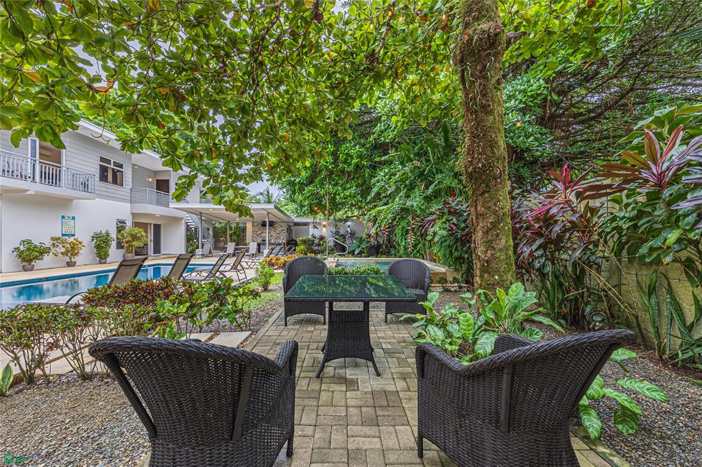 Uvita Paradise Hotel – Walk-to-Beach Boutique Hospitality Opportunity