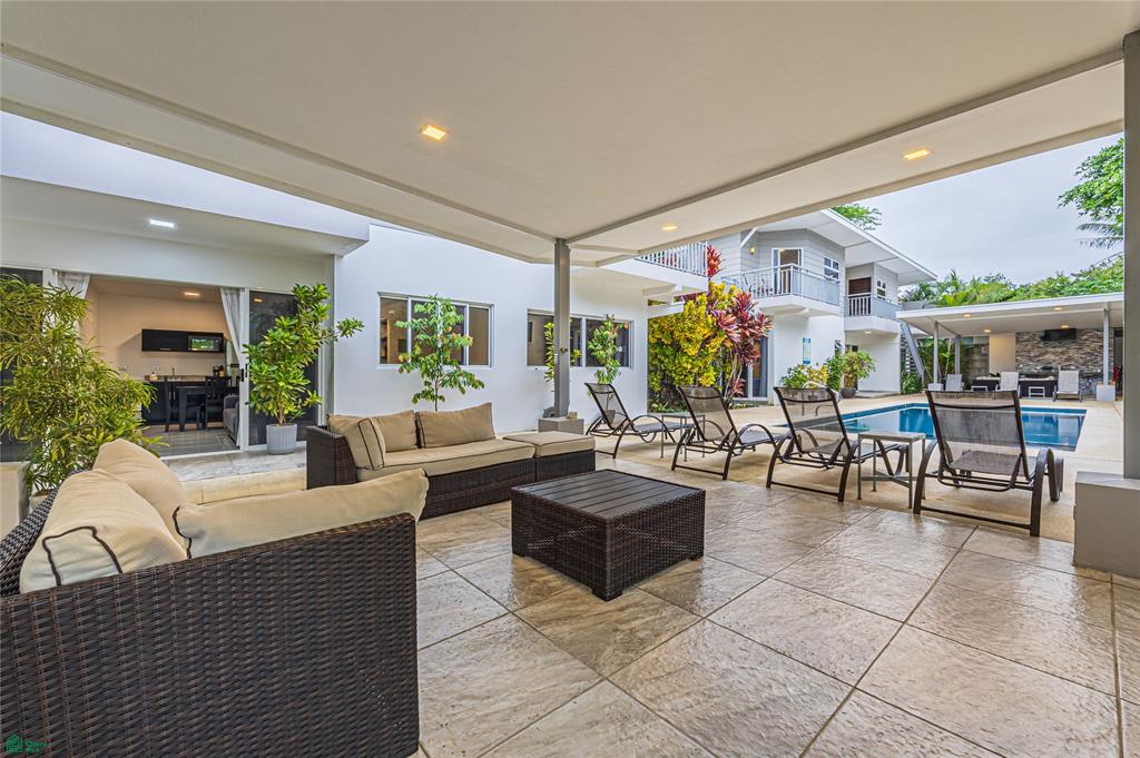 Uvita Paradise Hotel – Walk-to-Beach Boutique Hospitality Opportunity