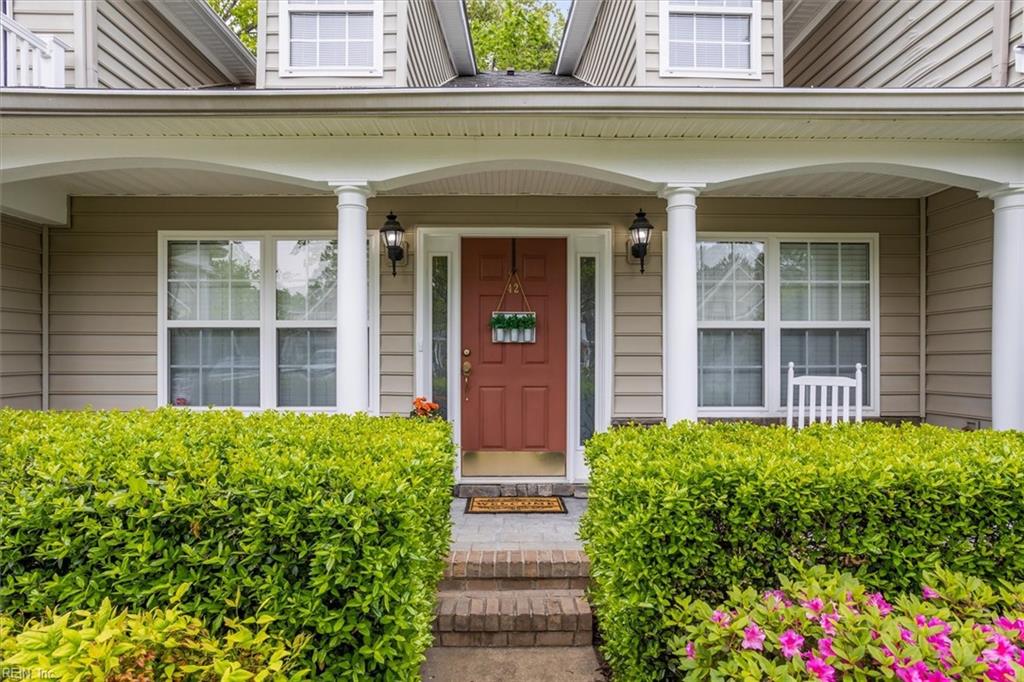 42 Claiborne DR