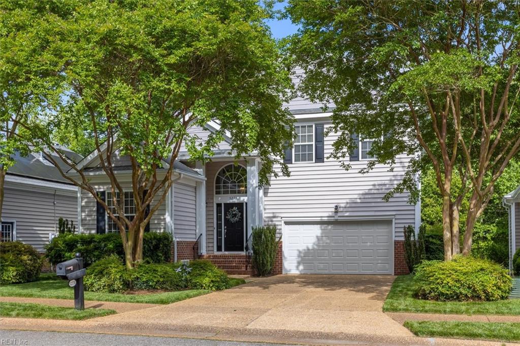 5273 Queen Bishop LN