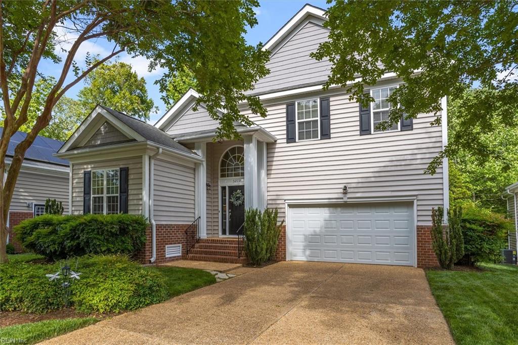5273 Queen Bishop LN