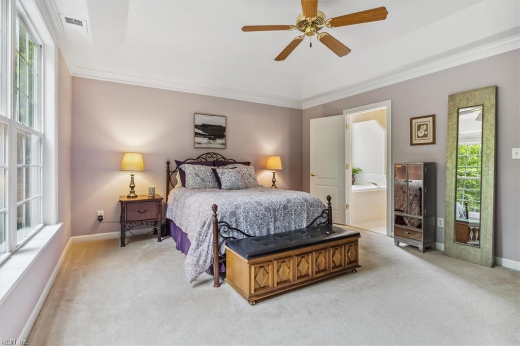 5273 Queen Bishop LN