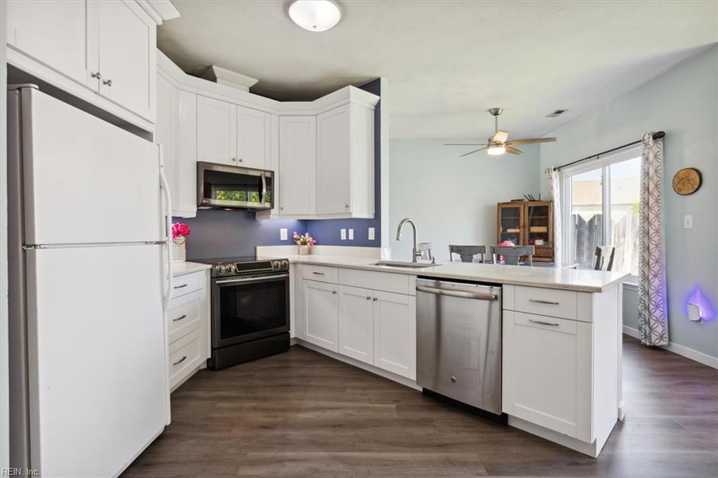 819 John Rolfe DR