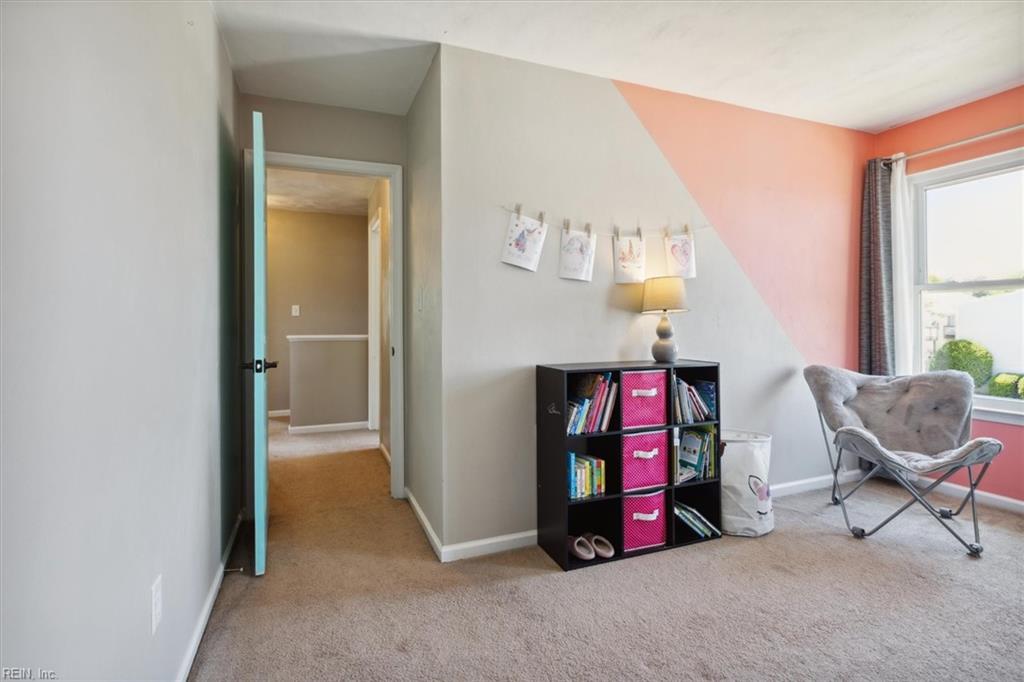819 John Rolfe DR