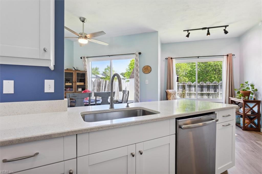 819 John Rolfe DR