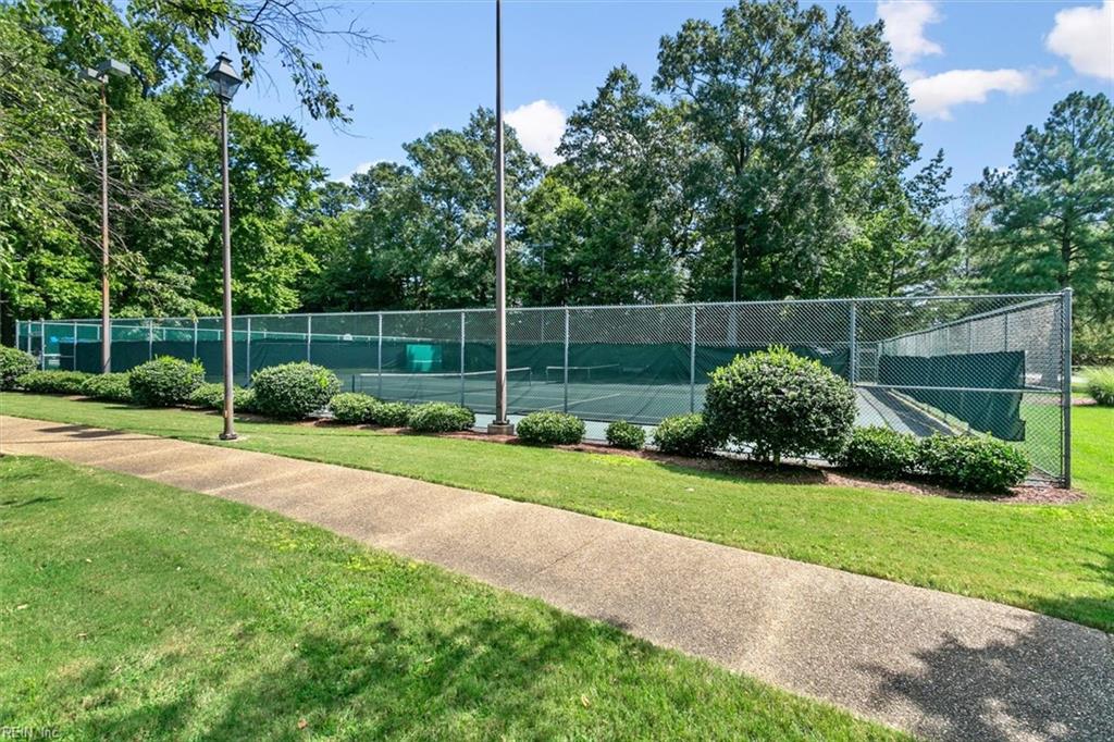 225 Persimmon DR