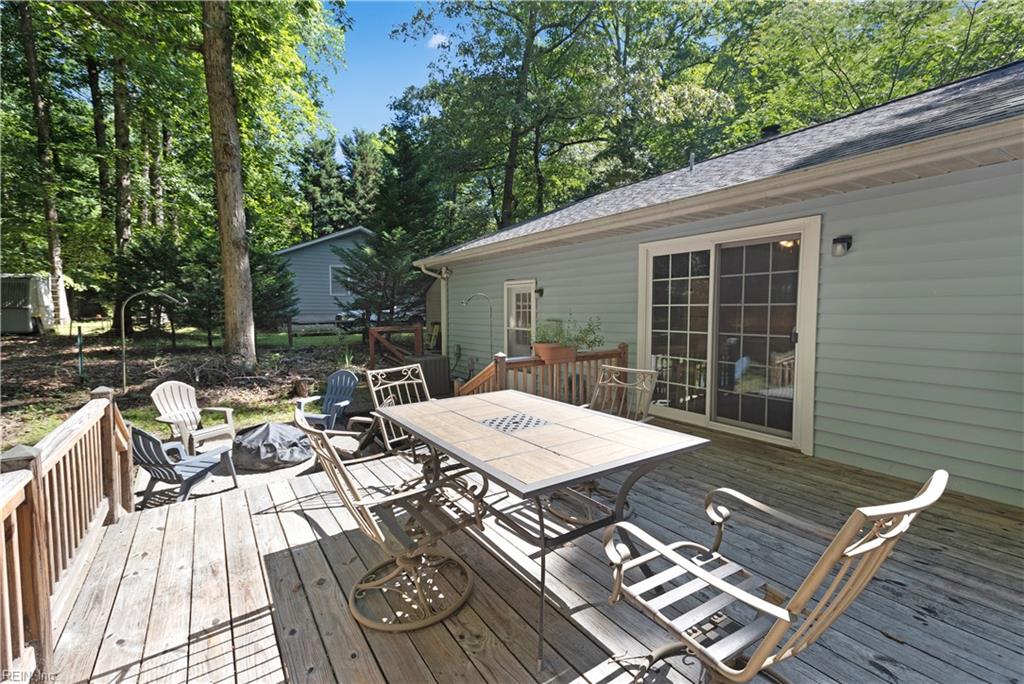 2849 Sandy Bay RD