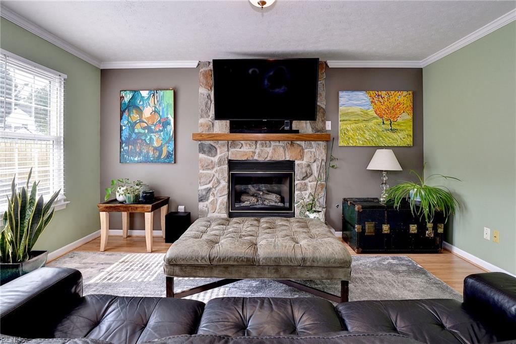 4024 Oakwood DR