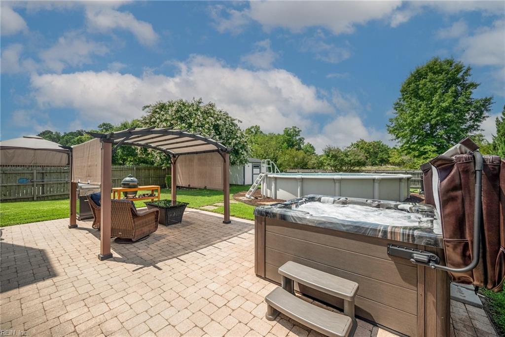 3228 Reades WAY