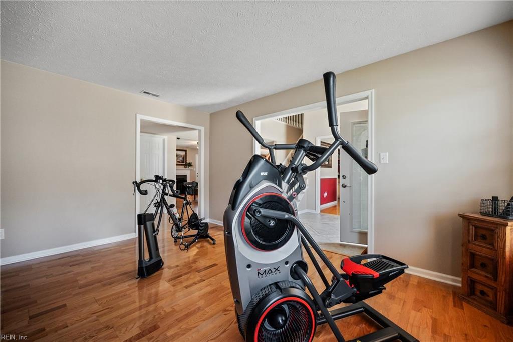 3228 Reades WAY