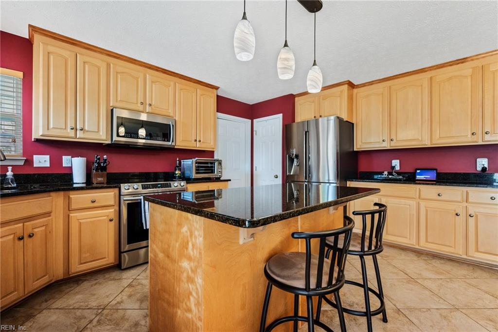3228 Reades WAY