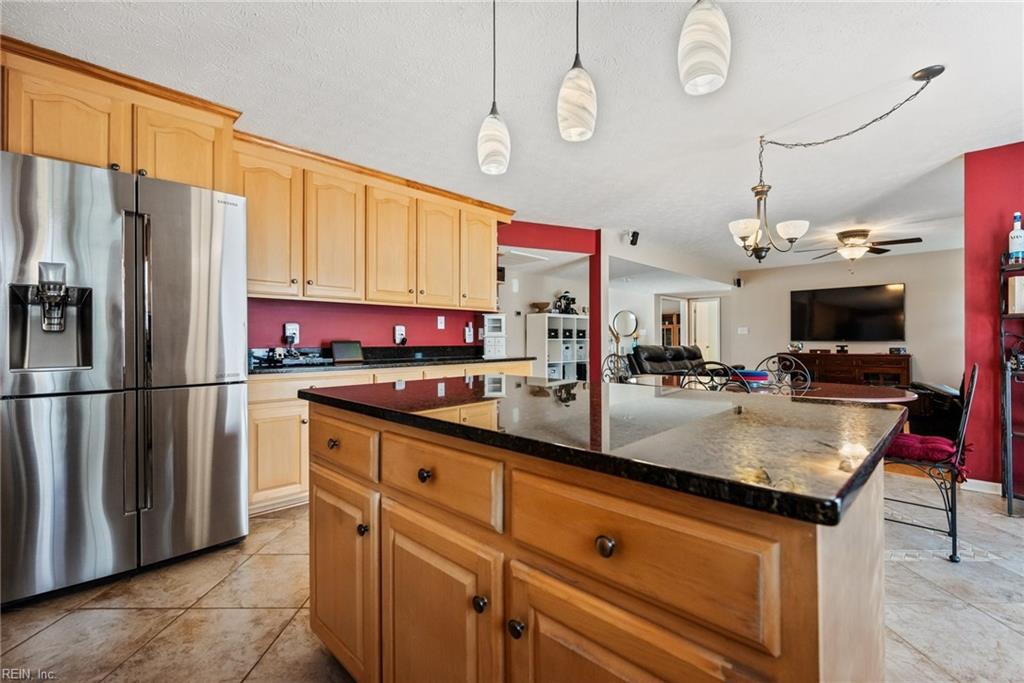 3228 Reades WAY