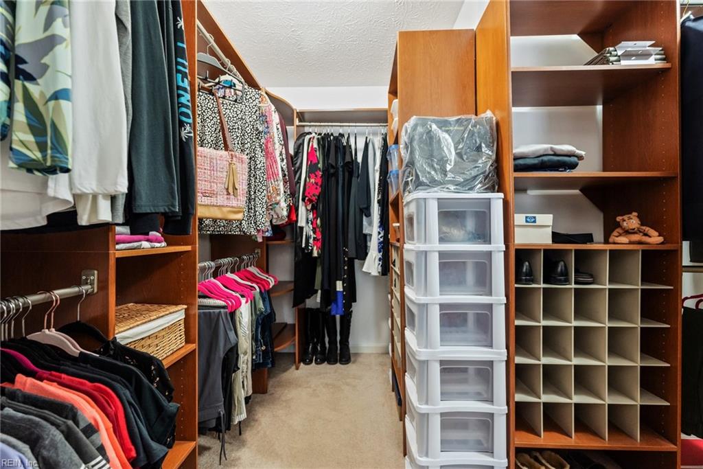 3228 Reades WAY
