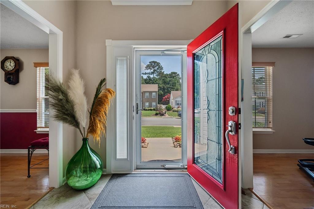 3228 Reades WAY