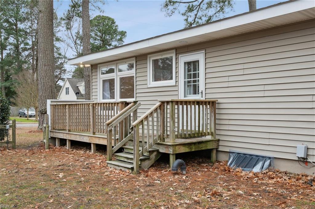 105 Park LN