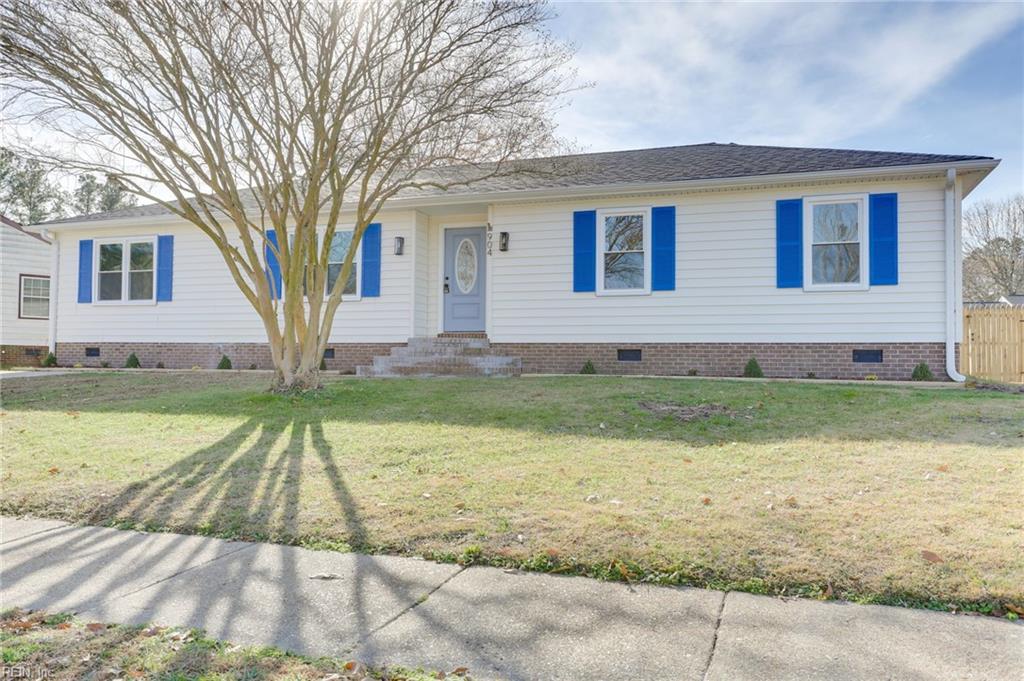 904 Levee LN
