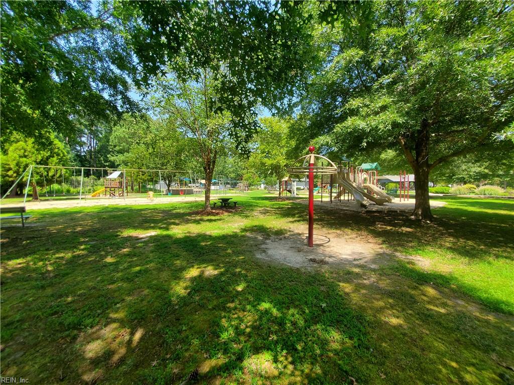 105 Loxley LN