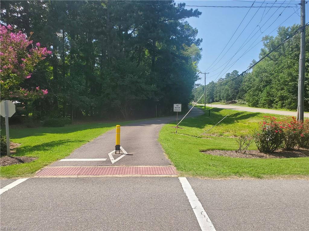 105 Loxley LN